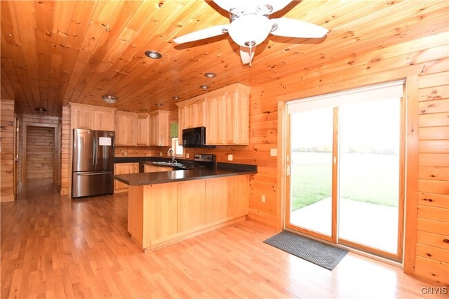 Building Photo - 25003 NY-37