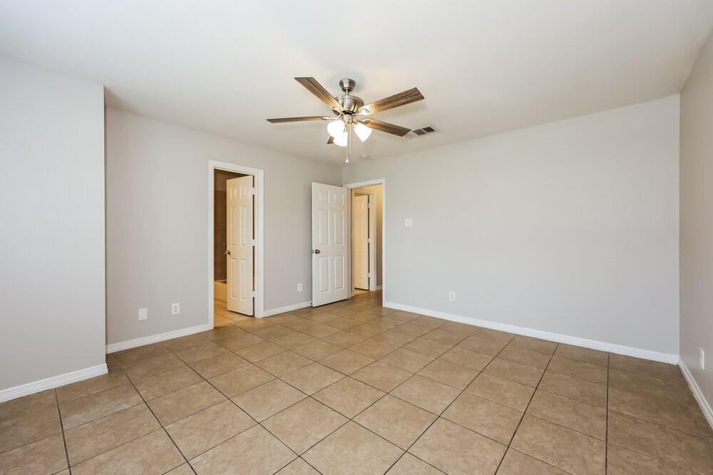 Building Photo - 3004 Lawndale Dr