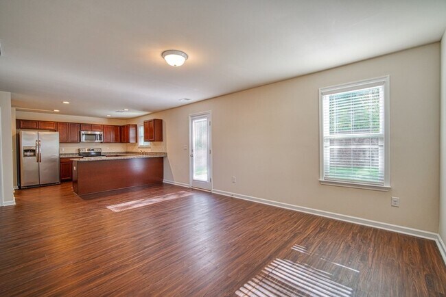 Building Photo - 580 Millsgate Cir