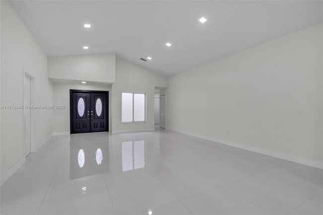 Building Photo - 803 NW 133rd Ct