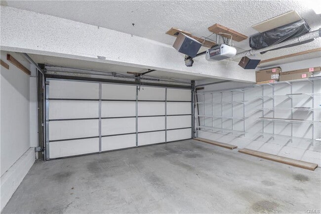 Building Photo - 1141 17th Ct