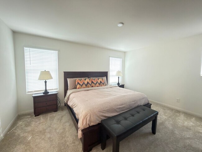 Building Photo - Fully Furnished Home in Inspirada