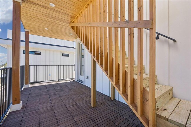 Building Photo - 4416 S 1st St