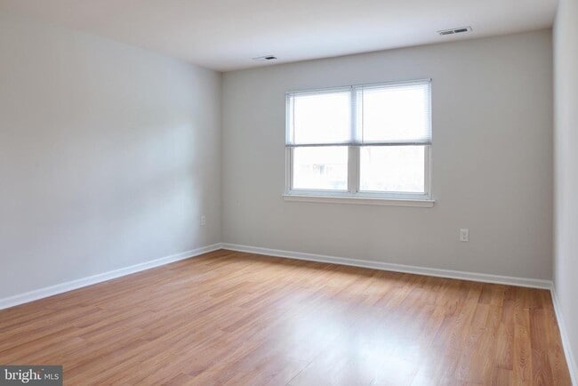 Building Photo - 737 Timber Ln