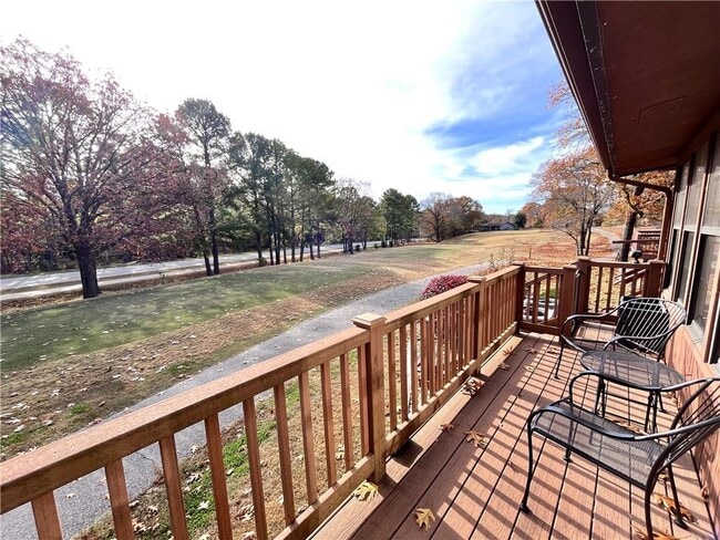 Building Photo - 26 Melinda Ln