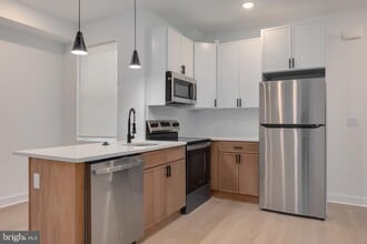 Building Photo - 2350 N 16th St