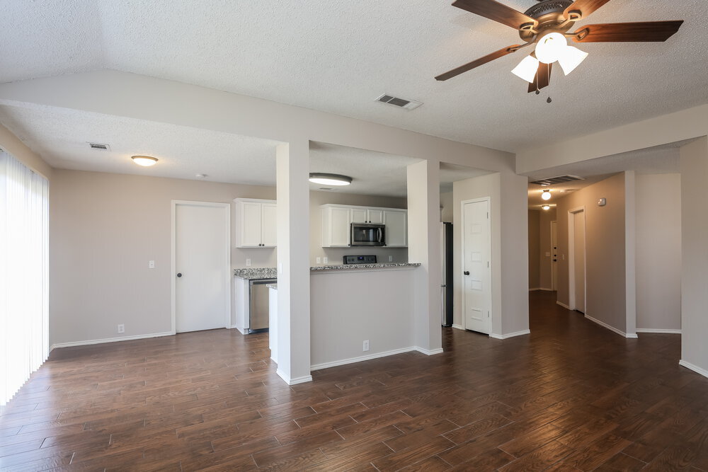 Building Photo - 100 Walnut Dr