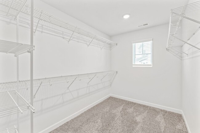 Building Photo - (Coming Soon) Beautiful 4 bedroom home in Belmont!