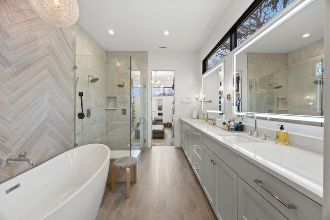 Building Photo - 4902 Linnet Ln