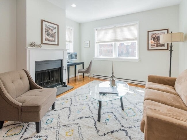 Building Photo - 1750 Washington St