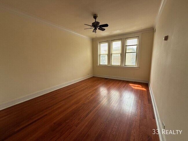 Building Photo - 2751 N Lavergne Ave