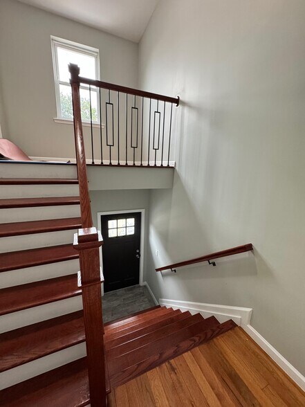 Building Photo - 61 N Grove St