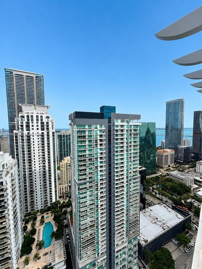 Building Photo - 1100 S Miami Ave