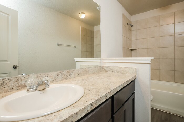 Building Photo - 5207 Jade Crossing