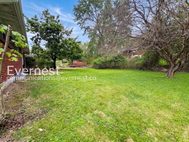 Building Photo - 638 Garden City Dr