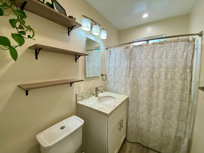 Building Photo - 4836 Pescadero Ave