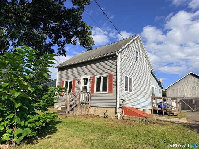 Building Photo - 365 Scantic Rd