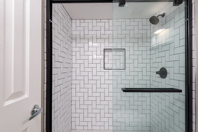 Building Photo - 2041 N 87th Way