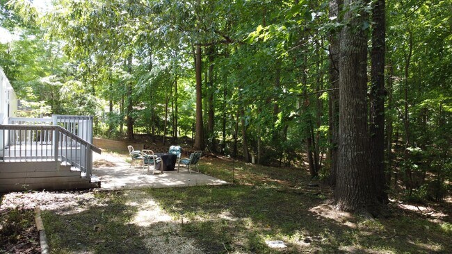 Building Photo - 4120 Glenola Dr