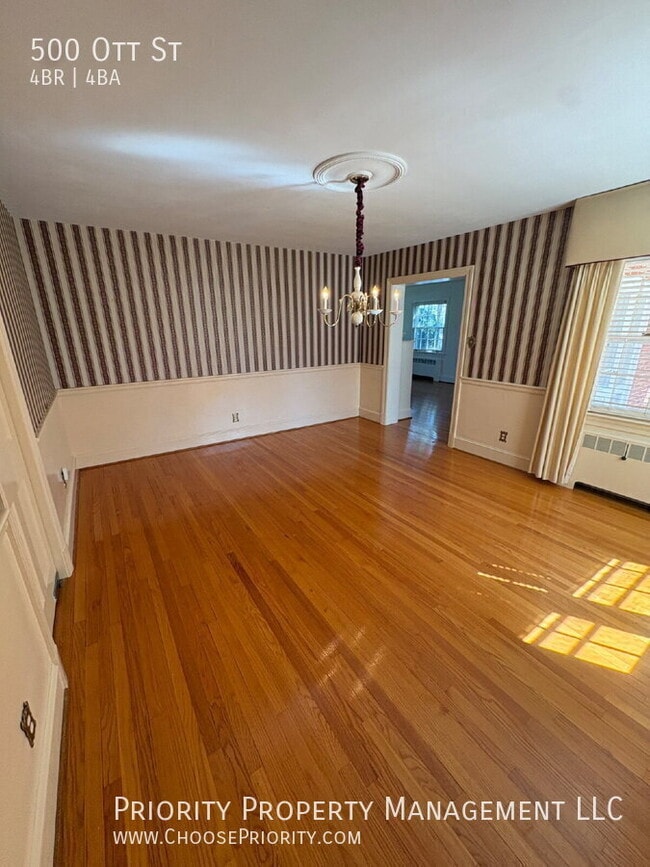 Building Photo - 500 Ott St