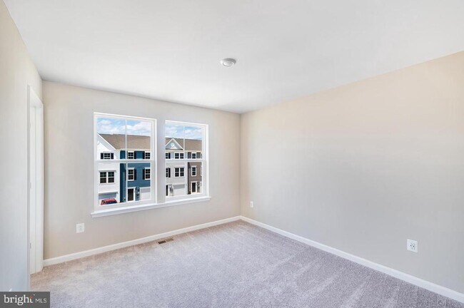 Building Photo - 52 Bigler Rd
