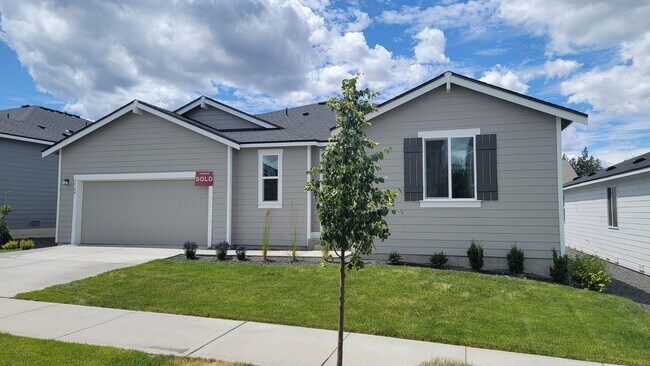 Primary Photo - Brand New 3-Bedroom Home In Eagle Ridge