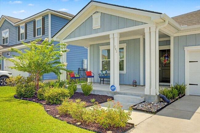 Building Photo - 4 Bed/3 Bath in Heartwood!