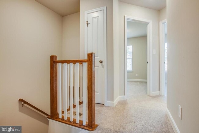 Building Photo - 30 Andrews Pl