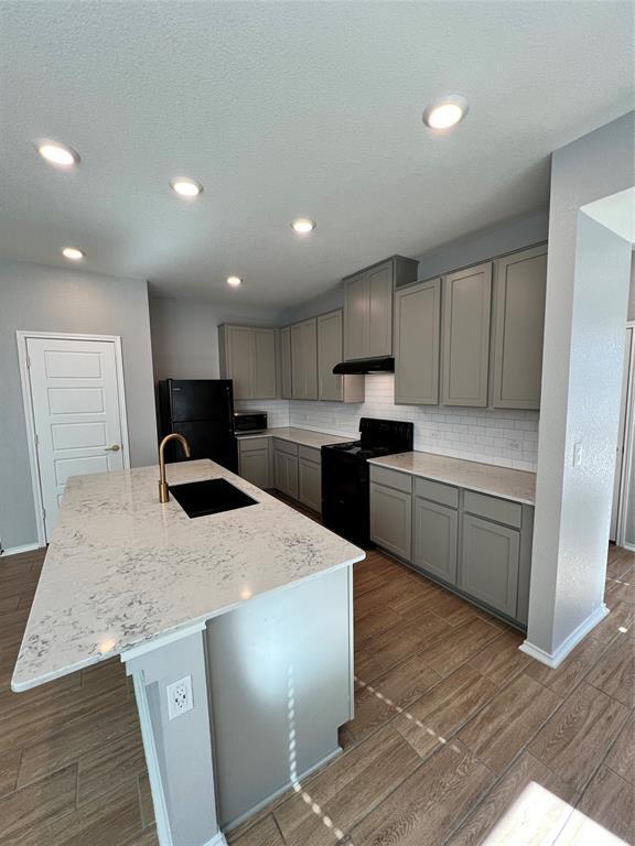 Building Photo - 6516 Carriage Pines Dr
