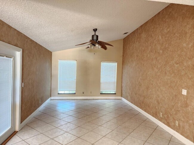 Building Photo - 2153 Royal Poinciana Blvd