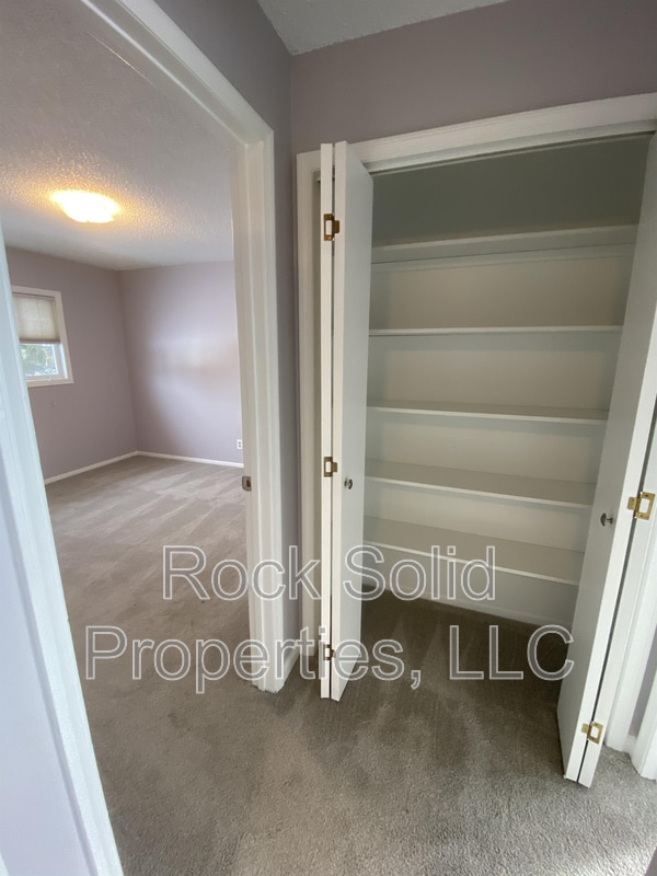 Building Photo - 4703 E 17th St