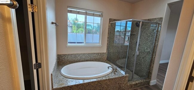 Building Photo - 1876 Tarragon Dr