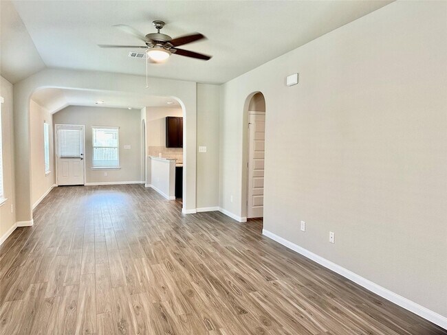 Building Photo - 2362 Tavo Trails Dr