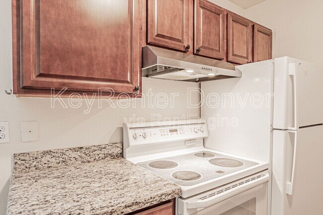 Building Photo - 2882 W Eliot Cir