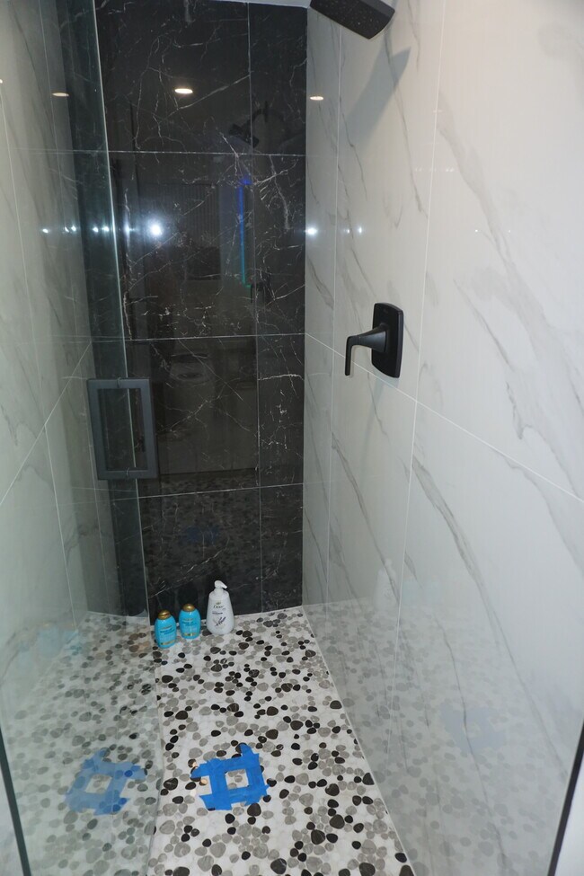 Building Photo - 15614 SW 110th Terrace