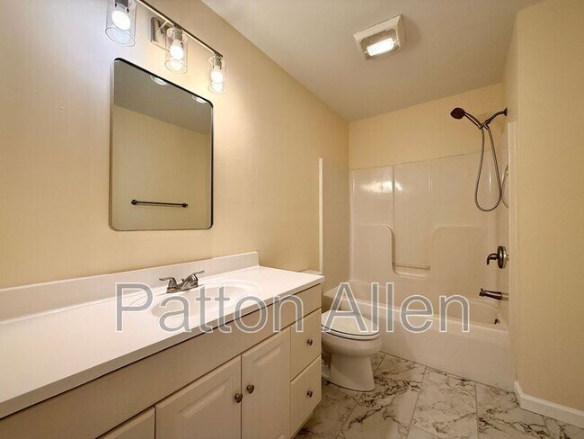 Building Photo - 6 Providence Rd