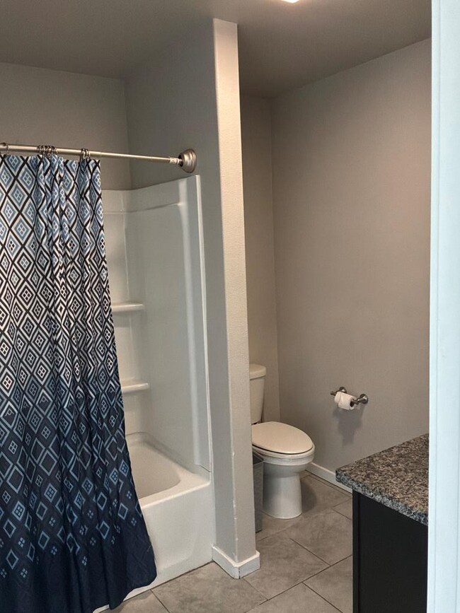 Building Photo - 1303 Terra Cotta St