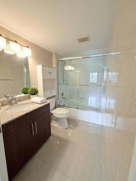 Building Photo - 12551 SW 16th Ct
