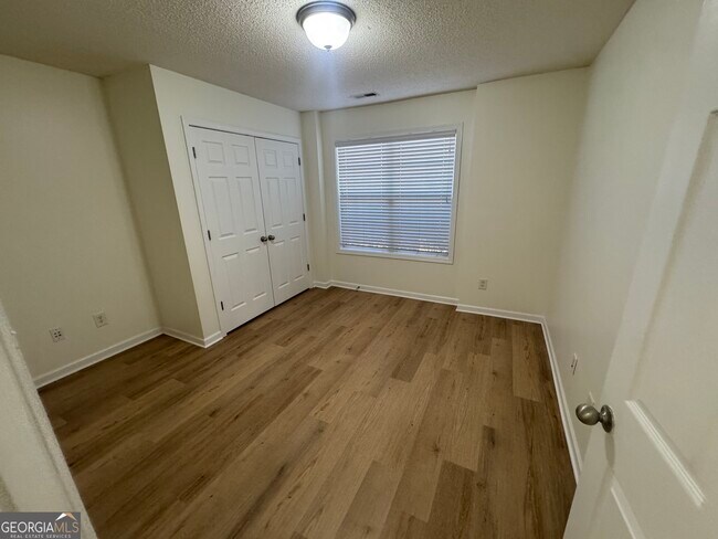 Building Photo - 503 Hunterian Pl