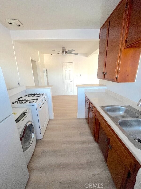 Building Photo - 2115 Placentia Ave