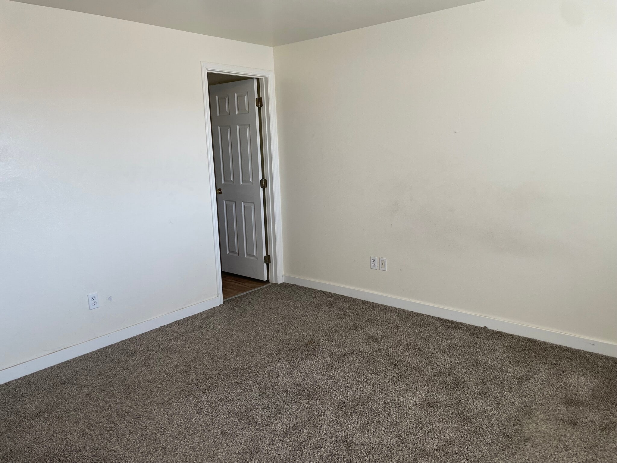 Building Photo - 4115 2nd St