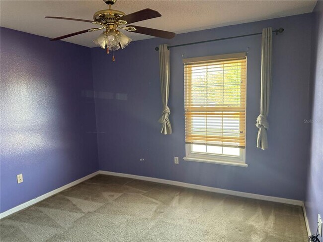 Building Photo - 712 Waxwing Ct