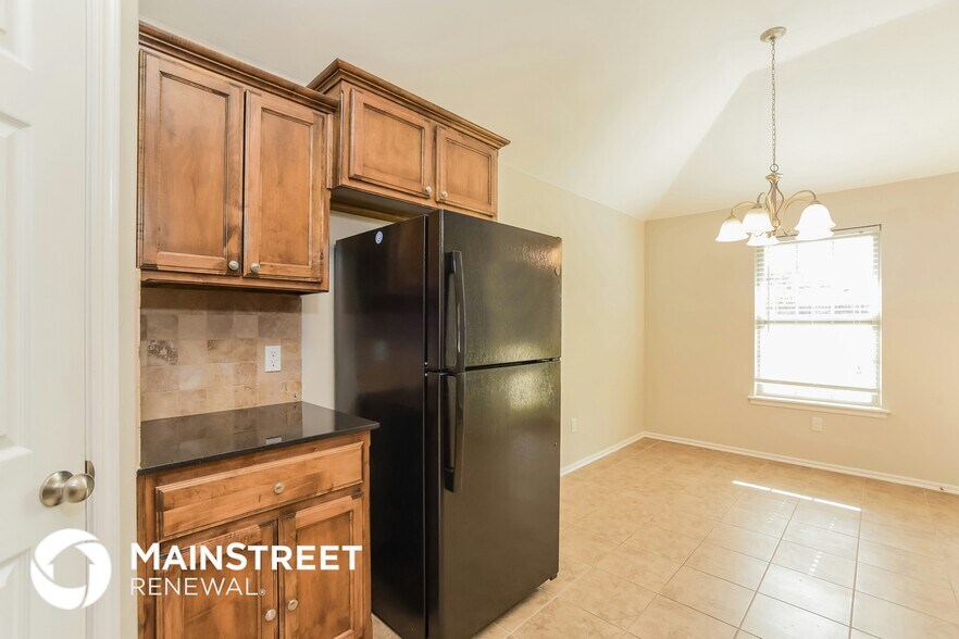 Building Photo - 3609 Truman Dr