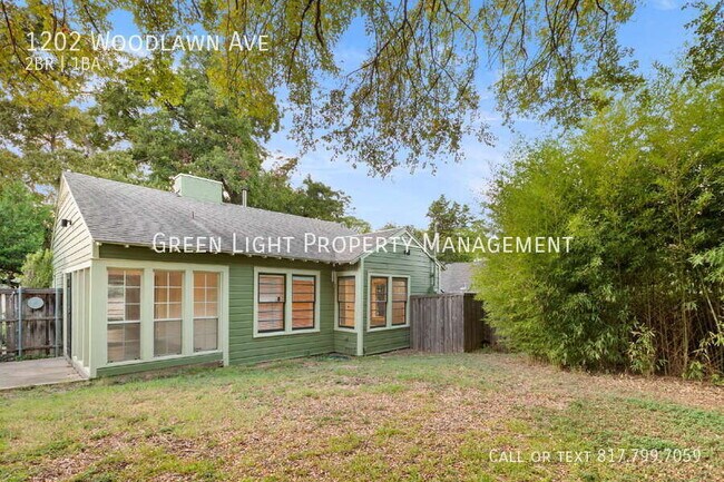 Building Photo - 1202 Woodlawn Ave