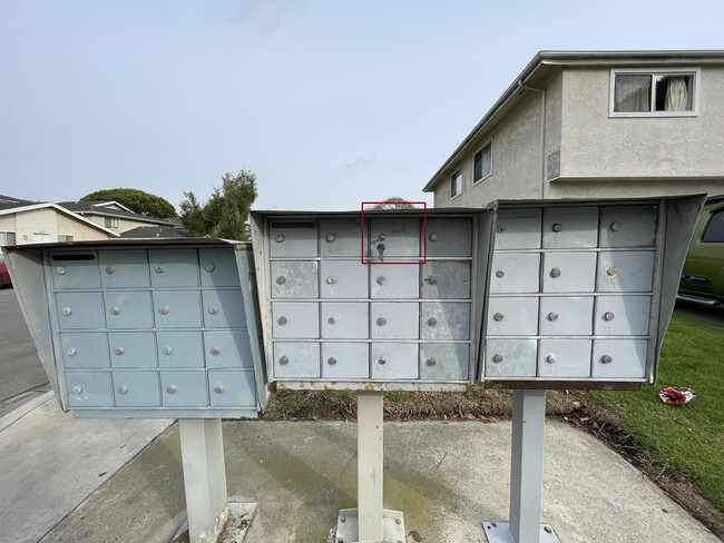 Building Photo - 2607 Spinnaker Ave