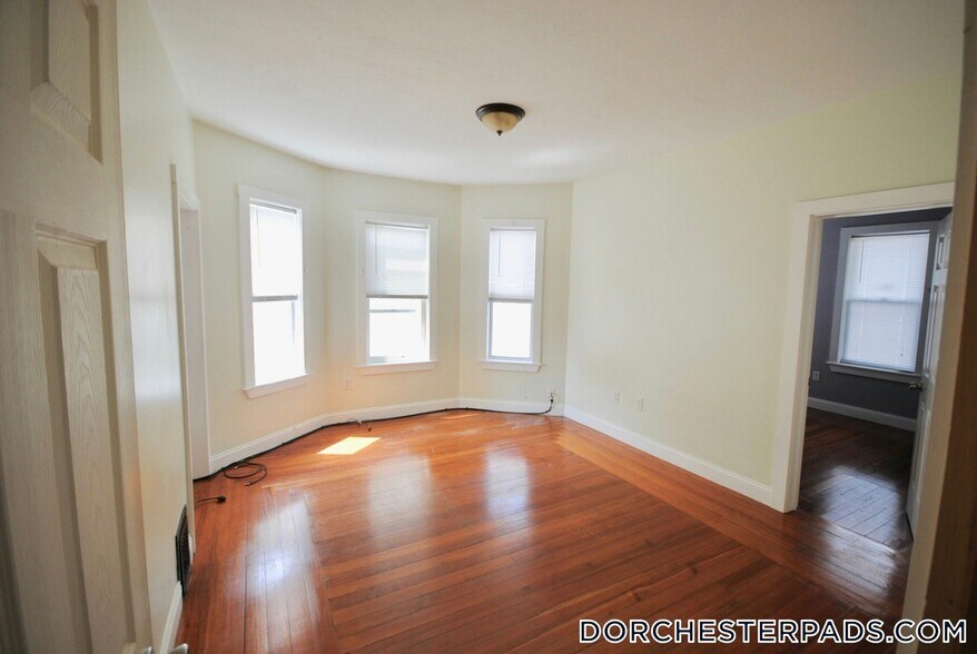Building Photo - 1085 Dorchester Ave