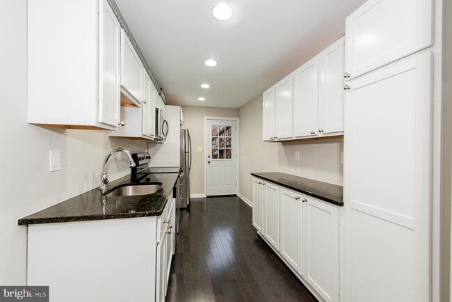 Building Photo - 1036 Patapsco St