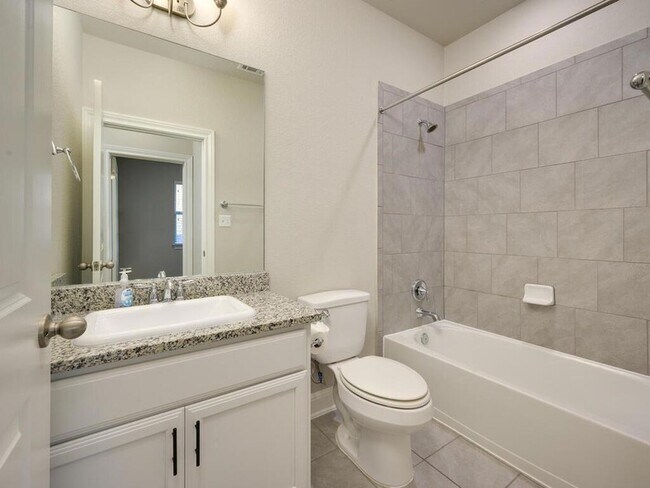 Building Photo - 2905 Coral Valley Dr