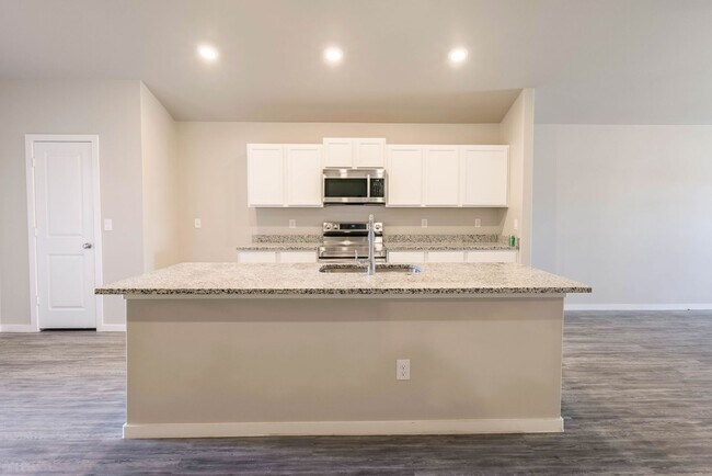 Building Photo - 3/2/2 in Frenship School District!