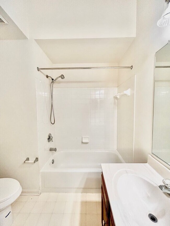 Building Photo - 7503 Westmore Dr